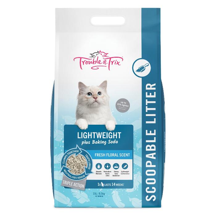 trouble and trix lightweight baking soda clumping cat litter 15l fresh floral scent