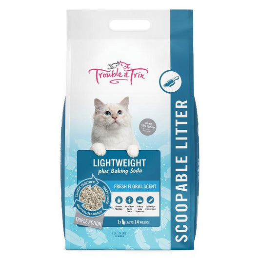 trouble and trix lightweight baking soda clumping cat litter 15l fresh floral scent